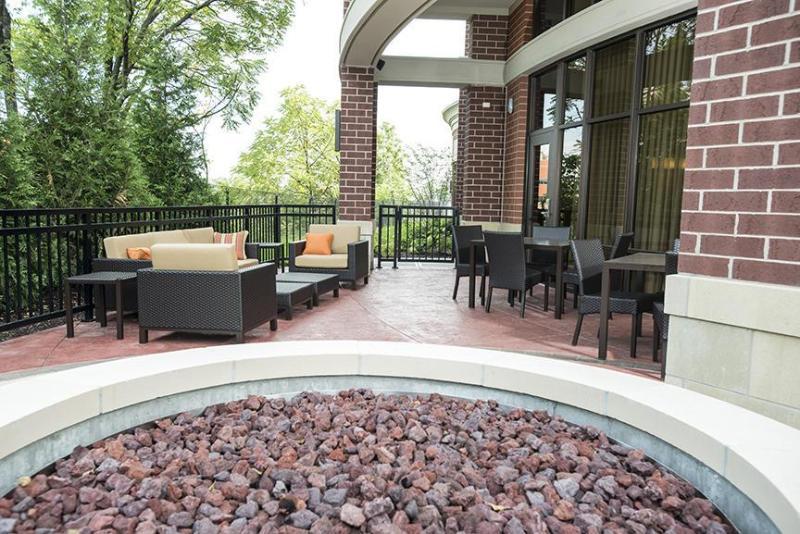 Courtyard By Marriott Cincinnati Midtown/Rookwood Bagian luar foto
