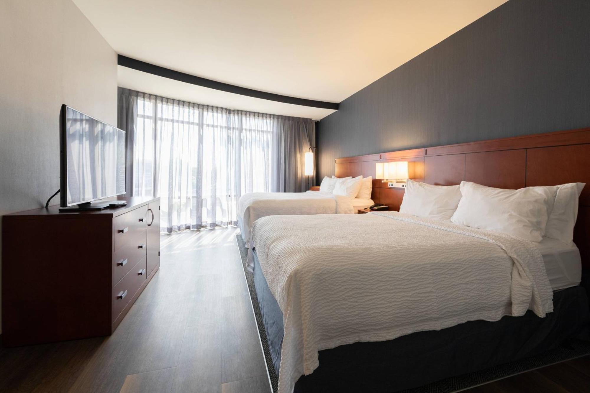 Courtyard By Marriott Cincinnati Midtown/Rookwood Bagian luar foto