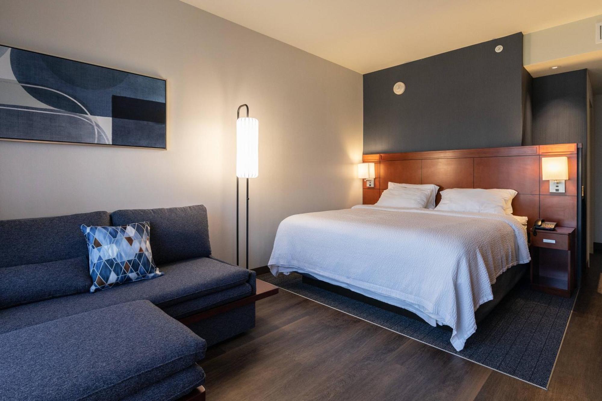 Courtyard By Marriott Cincinnati Midtown/Rookwood Bagian luar foto